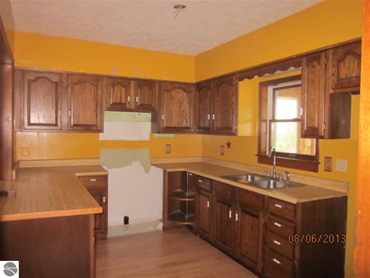 7252 South Jerome Road Perrinton, MI 48871 - Photo 5 of 13 1775428-4.JPG