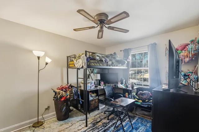 $400,000 | 1365 Newcastle Lane, Hoffman Estates, IL 60169