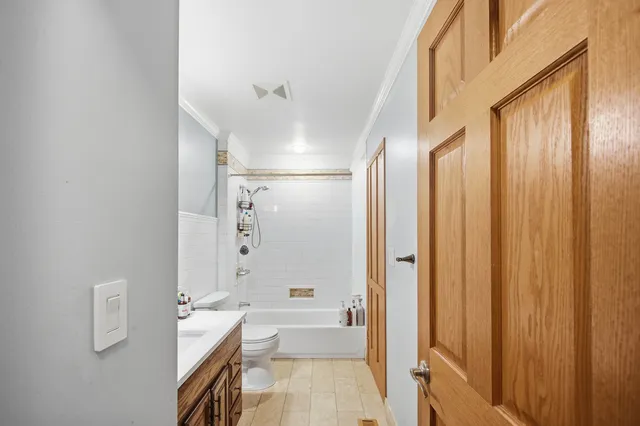 $400,000 | 1365 Newcastle Lane, Hoffman Estates, IL 60169