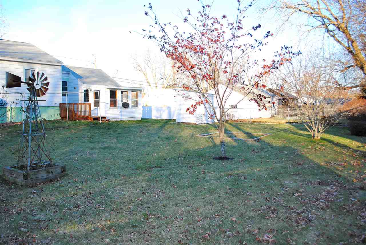 77 Porter Street Manchester, NH 03103 - Photo 18 of 23