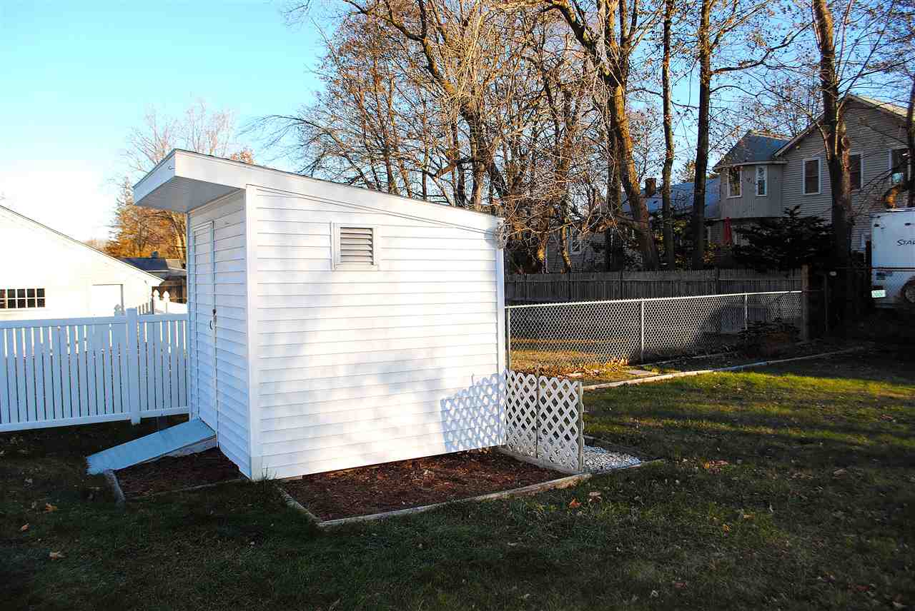77 Porter Street Manchester, NH 03103 - Photo 20 of 23