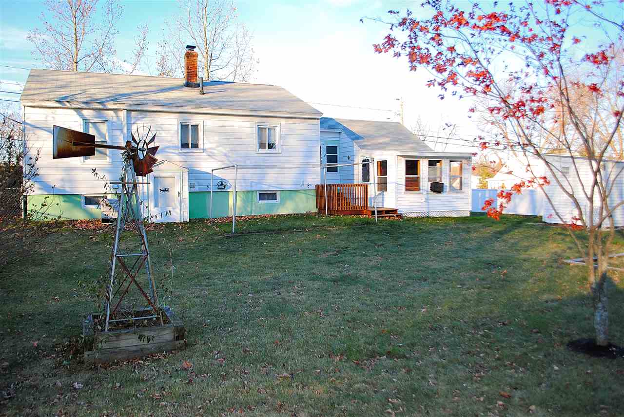 77 Porter Street Manchester, NH 03103 - Photo 3 of 23