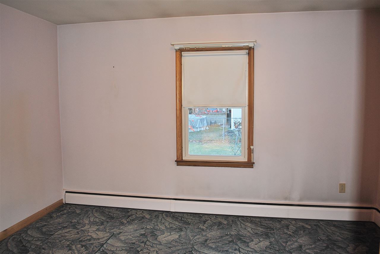 77 Porter Street Manchester, NH 03103 - Photo 8 of 23