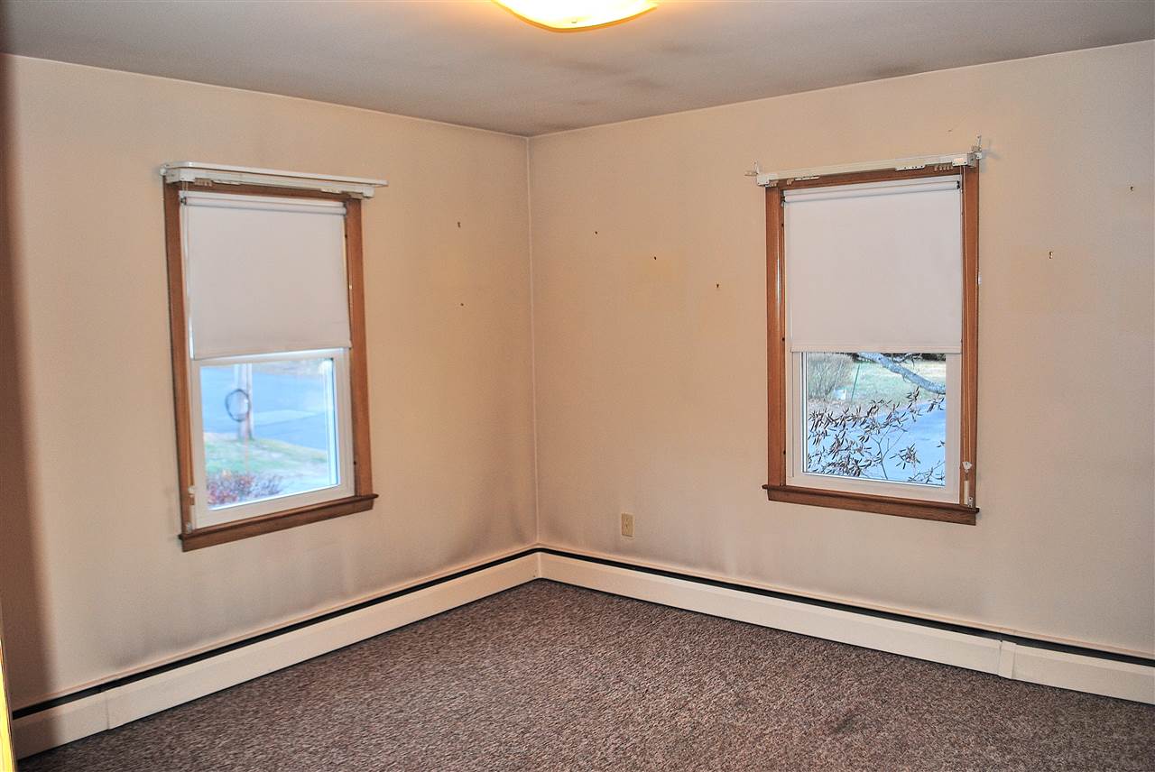 77 Porter Street Manchester, NH 03103 - Photo 10 of 23