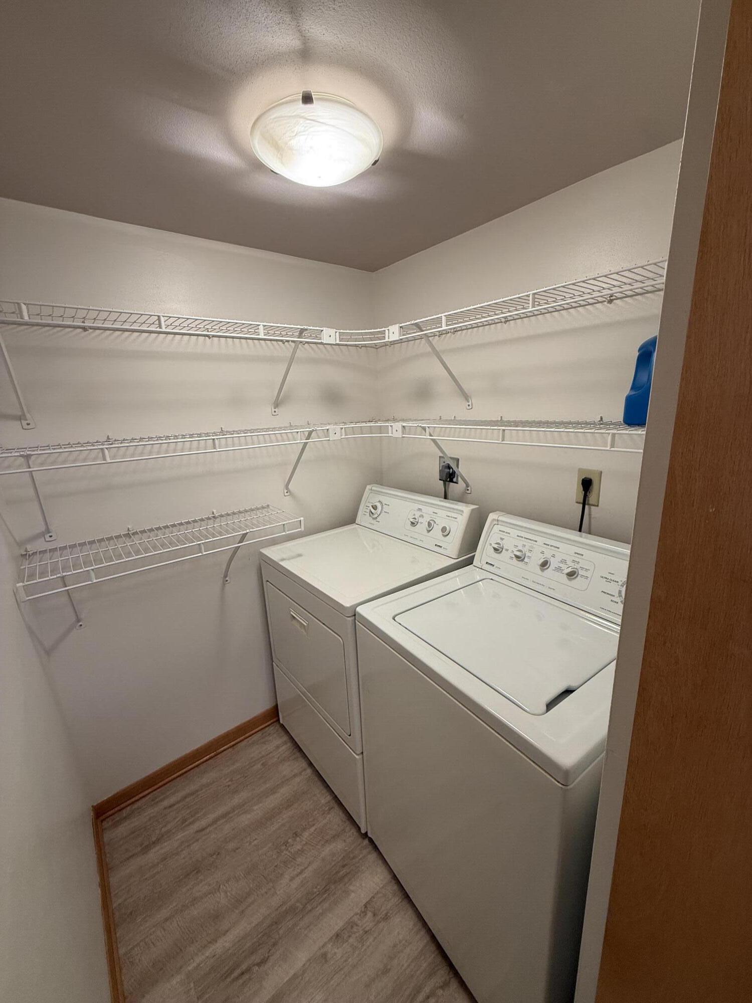 2220 Good Hope Road, Unit 21 Glendale, WI 53209 - Photo 8 of 23 IMG_7287