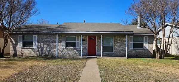 $1,950 | 2025 Lamont Drive, Garland, TX 75040