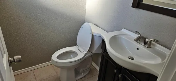 $1,950 | 2025 Lamont Drive, Garland, TX 75040