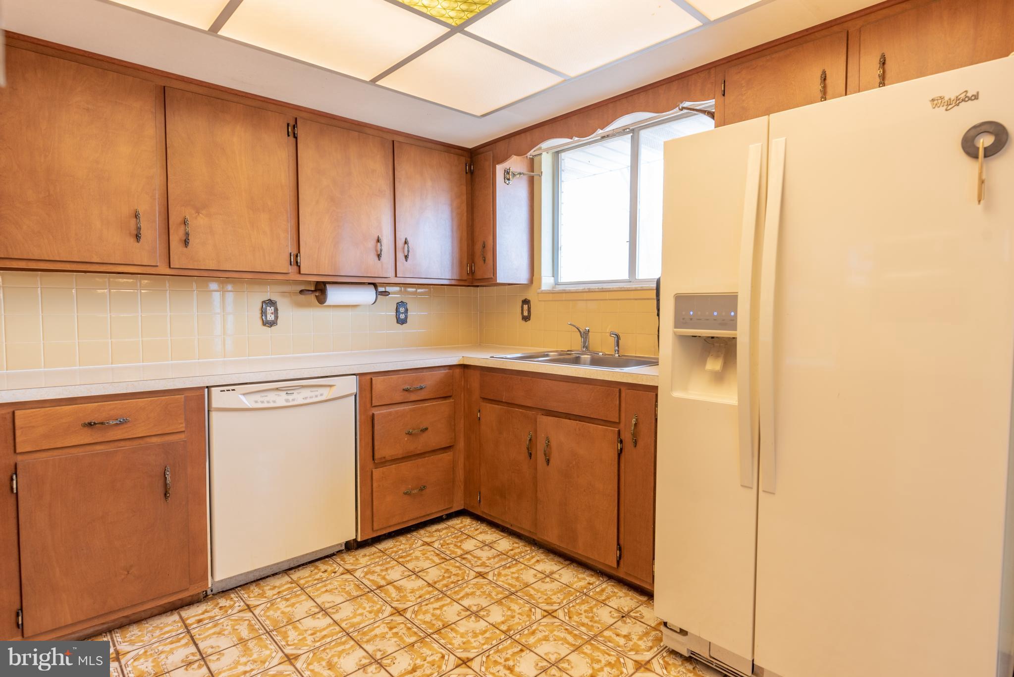 5580 Emmaus Road Emmaus, PA 18049 - Photo 8 of 28 Gallery Image 8