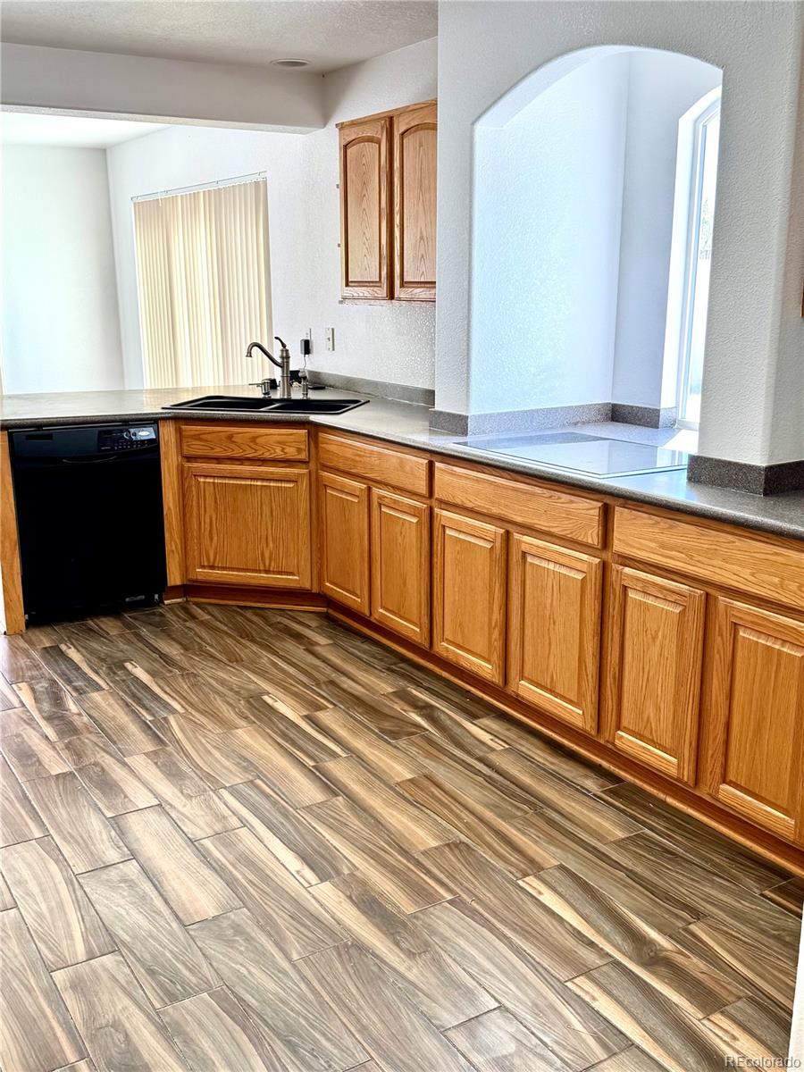 5553 Jebel Court Denver, CO 80249 - Photo 13 of 30