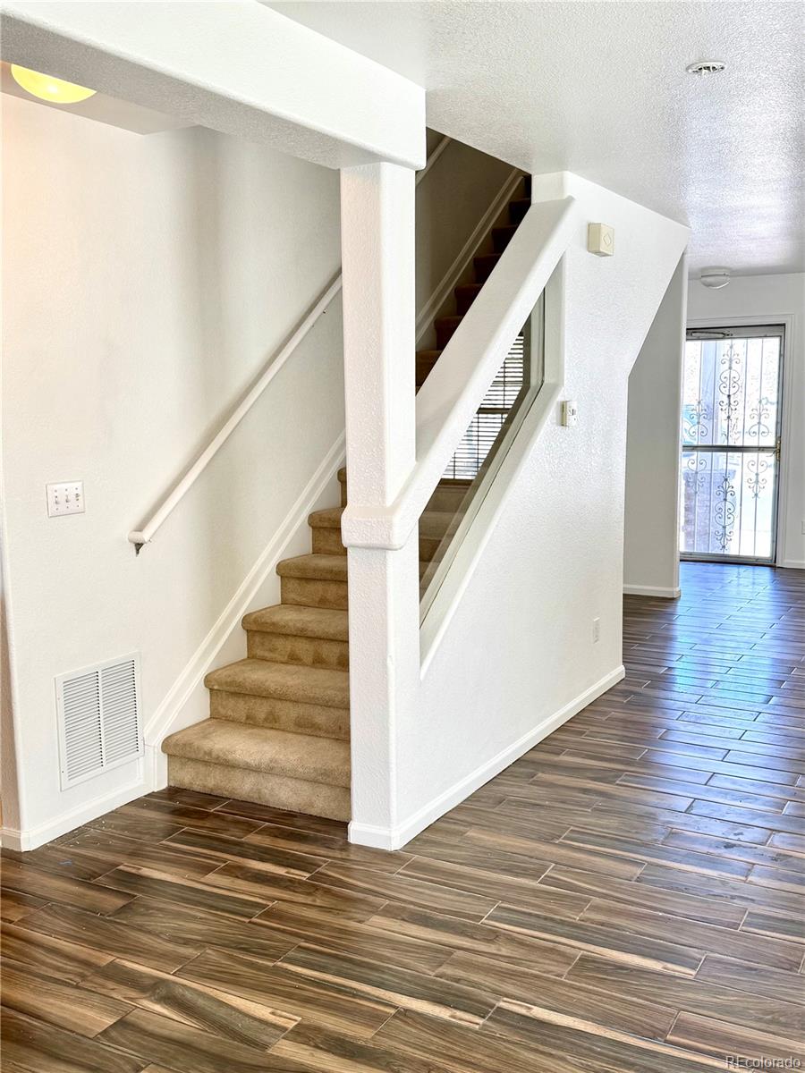 5553 Jebel Court Denver, CO 80249 - Photo 5 of 30