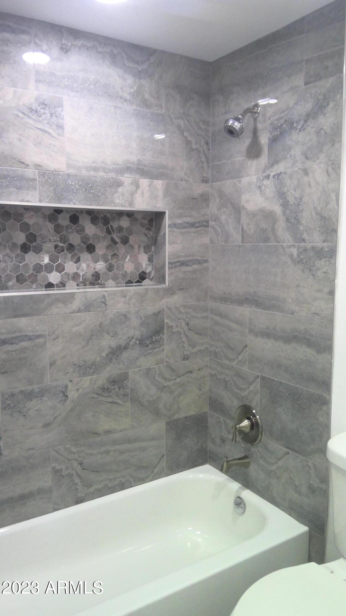 2613 West Lamar Road Phoenix, AZ 85017 - Photo 17 of 20 WIN_20230522_12_22_22_Pro