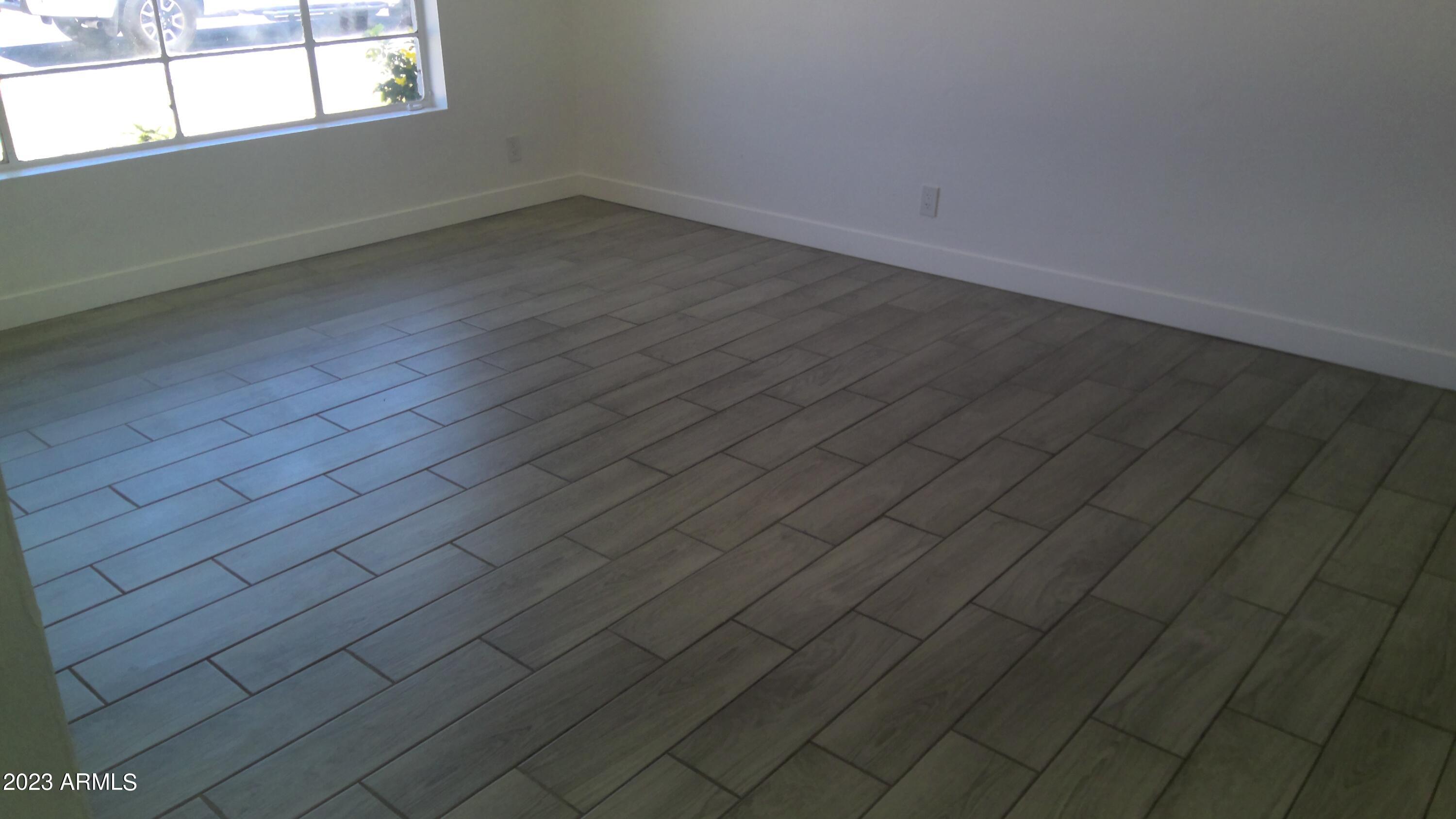 2613 West Lamar Road Phoenix, AZ 85017 - Photo 10 of 20 WIN_20230522_12_22_42_Pro