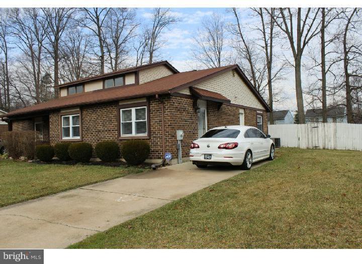 62 Lanford Road New Castle, DE 19720 - Photo 1 of 15 Exterior Front