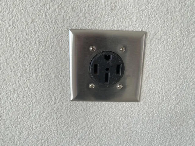 $728,000 | 728 West Vassar Avenue, Fresno, CA 93705