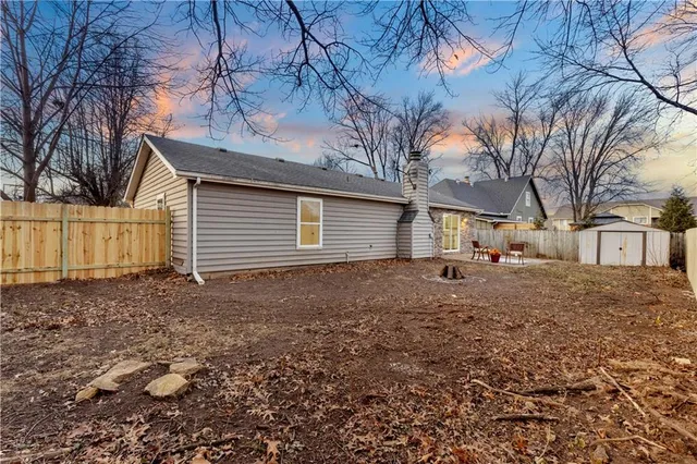 $275,000 | 210 North Roosevelt Street, Spring Hill, KS 66083