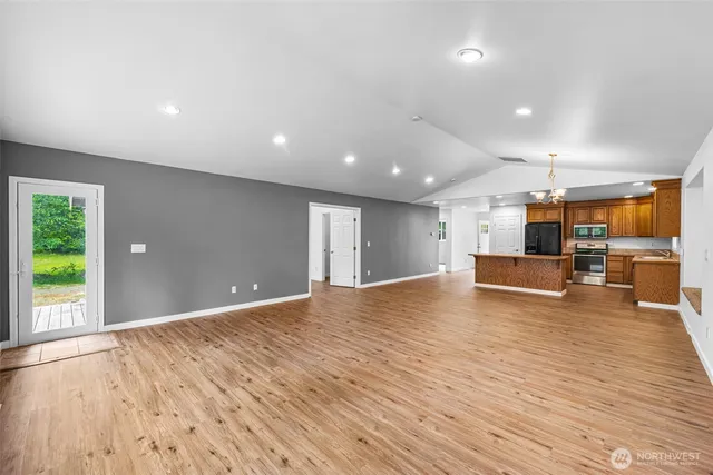 $2,300 | 141 Dunoon Place, Shelton, WA 98584