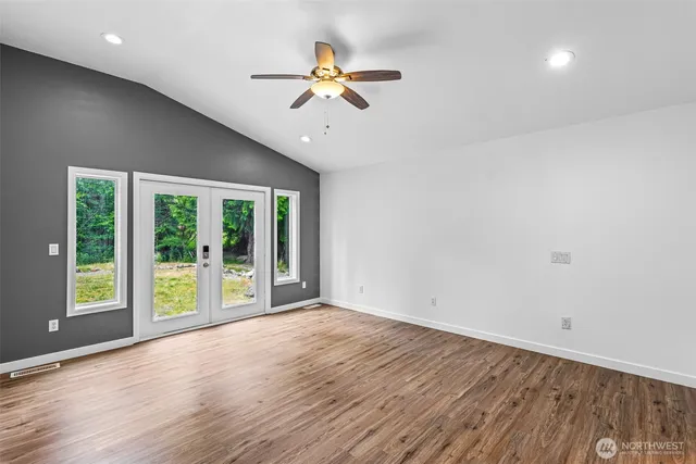 $2,300 | 141 Dunoon Place, Shelton, WA 98584