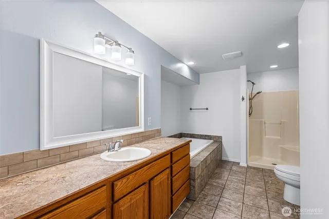 $2,300 | 141 Dunoon Place, Shelton, WA 98584