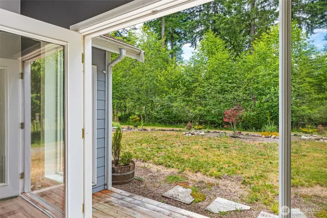 $2,300 | 141 Dunoon Place, Shelton, WA 98584