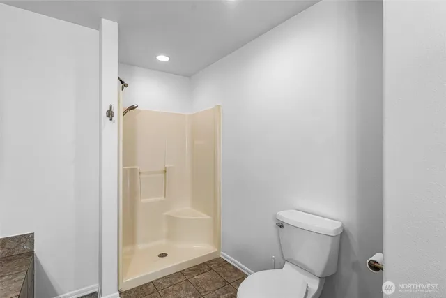 $2,300 | 141 Dunoon Place, Shelton, WA 98584