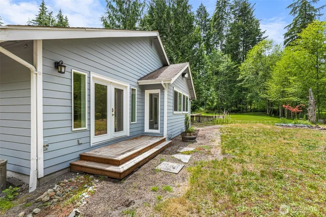 $2,300 | 141 Dunoon Place, Shelton, WA 98584