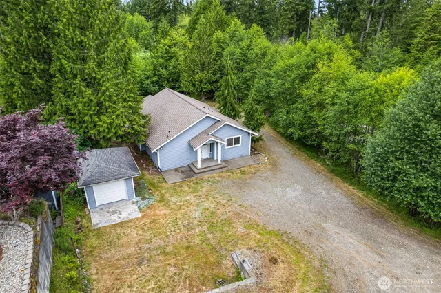 $2,300 | 141 Dunoon Place, Shelton, WA 98584