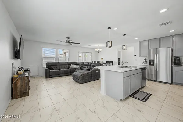 $289,900 | 1556 West Central Avenue, Coolidge, AZ 85128