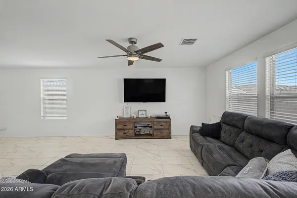 $289,900 | 1556 West Central Avenue, Coolidge, AZ 85128