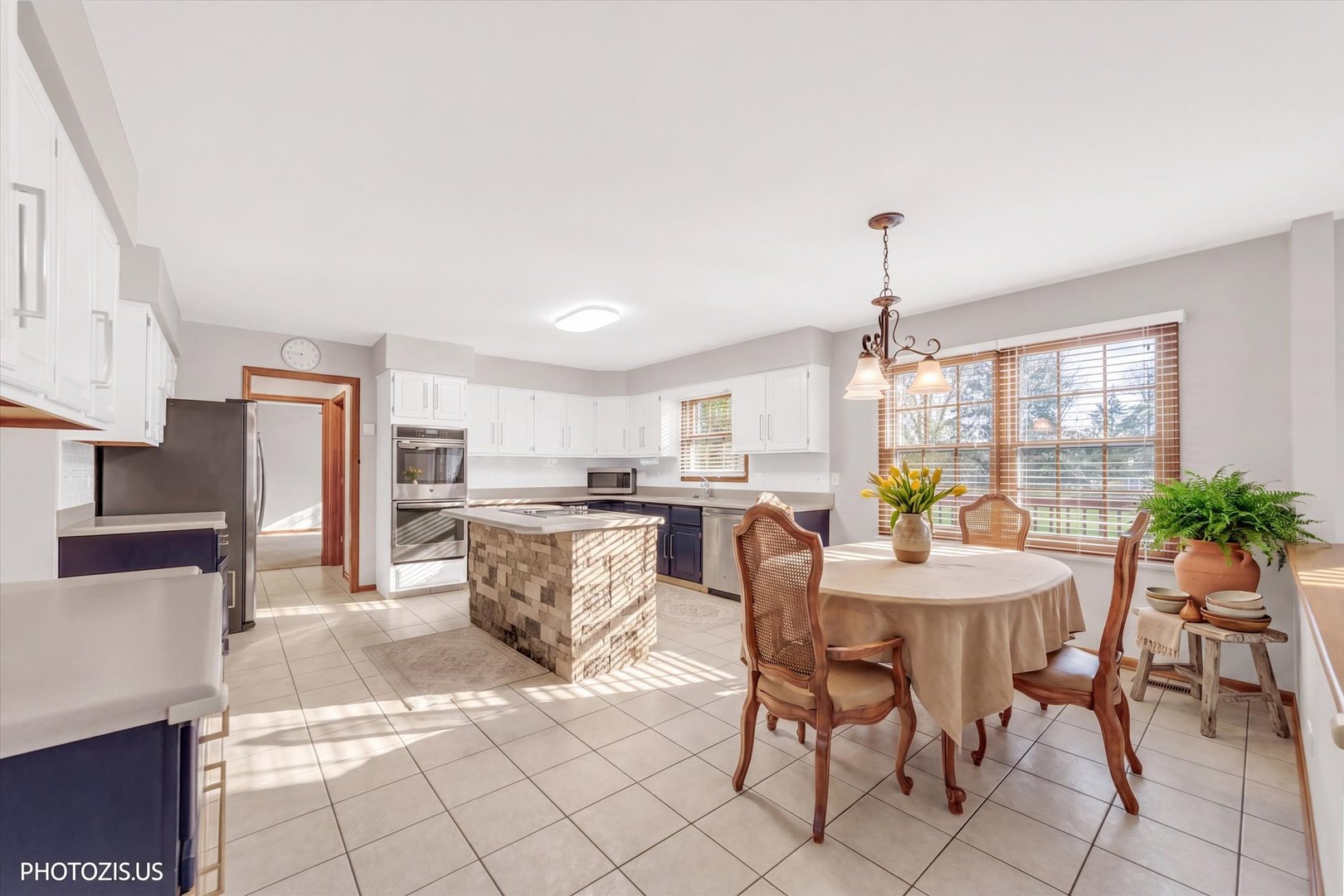 943 West Bailey Road Naperville, IL 60565 - Photo 12 of 51