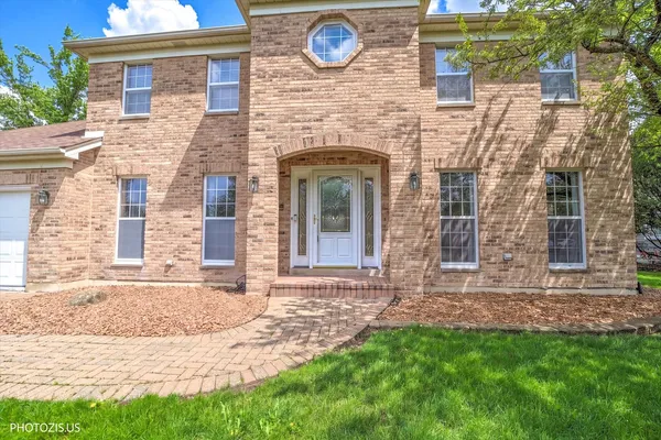 $749,900 | 943 West Bailey Road, Naperville, IL 60565