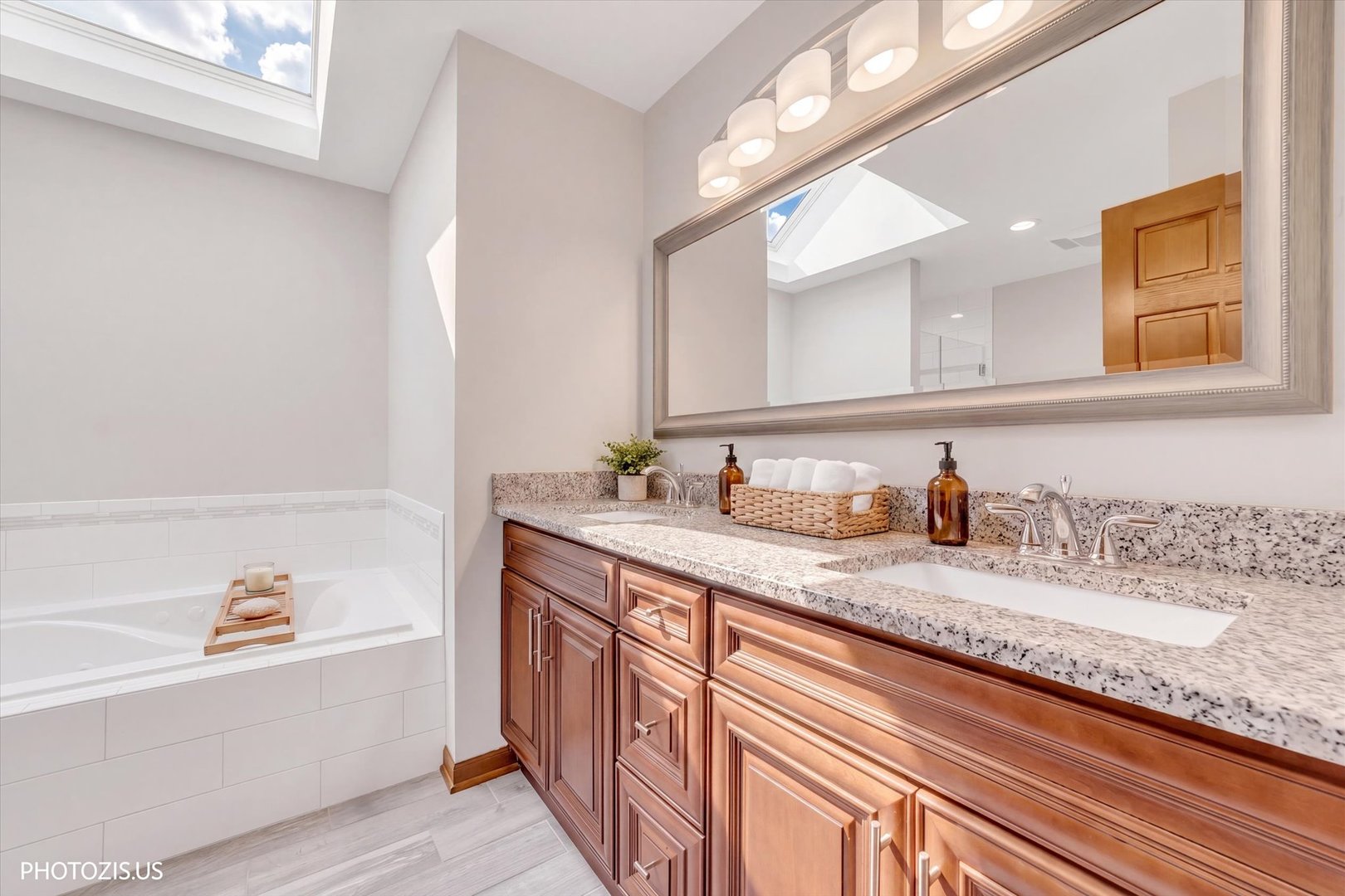 943 West Bailey Road Naperville, IL 60565 - Photo 23 of 51