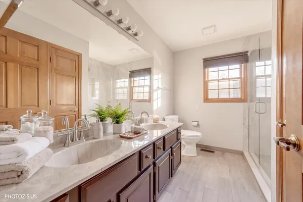 $749,900 | 943 West Bailey Road, Naperville, IL 60565