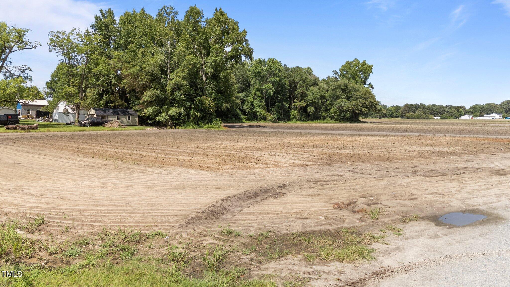 124 Cuddington Road Kenly, NC 27542 - Photo 6 of 10 8-web-or-mls-DJI_20250617153351_0587_D