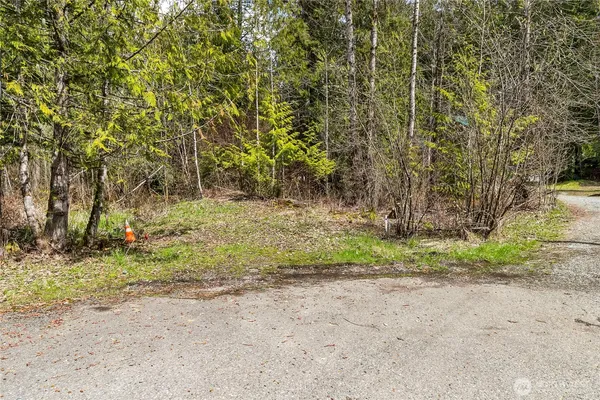 $179,000 | 17045 Iceberg Road, Glacier, WA 98244