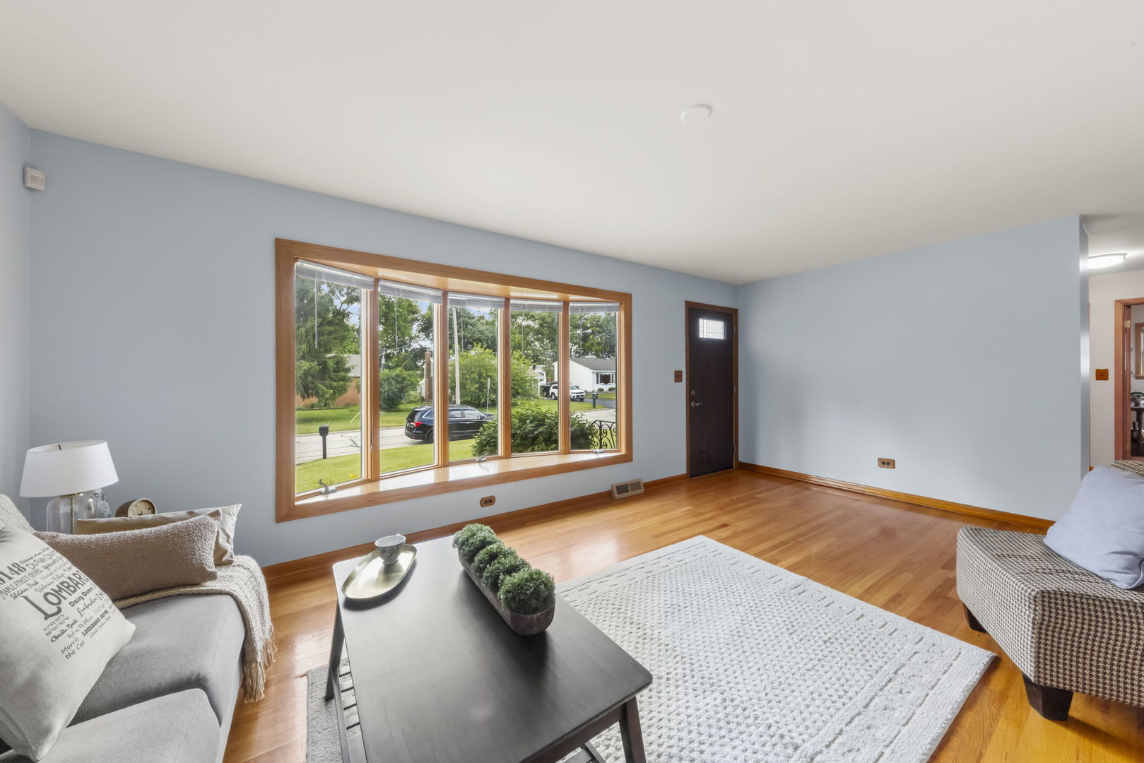 679 North West Road Lombard, IL 60148 - Photo 3 of 33