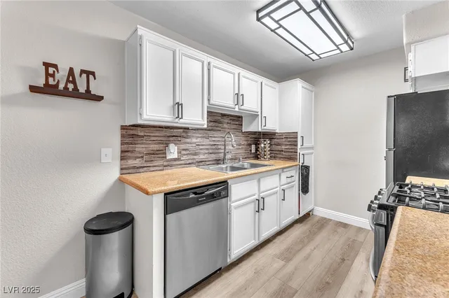 $189,777 | 3318 North Decatur Boulevard, Unit 2083, Las Vegas, NV 89130