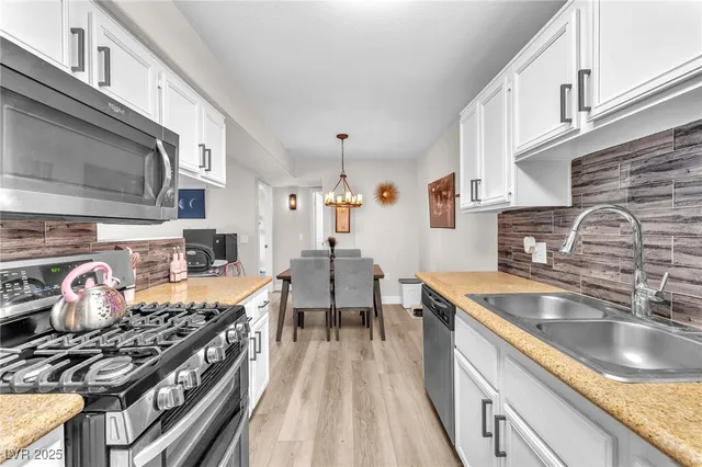 $189,777 | 3318 North Decatur Boulevard, Unit 2083, Las Vegas, NV 89130