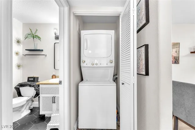 $189,777 | 3318 North Decatur Boulevard, Unit 2083, Las Vegas, NV 89130