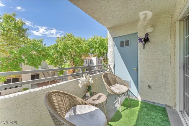 $189,777 | 3318 North Decatur Boulevard, Unit 2083, Las Vegas, NV 89130