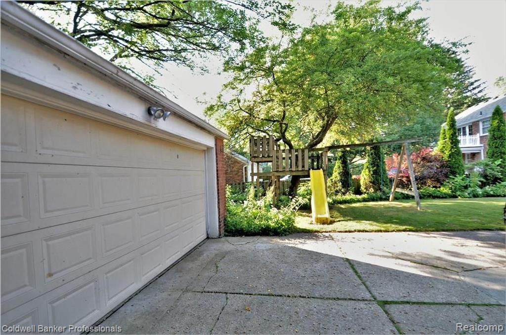 1167 Audubon Road Grosse Pointe, MI 48230 - Photo 37 of 39