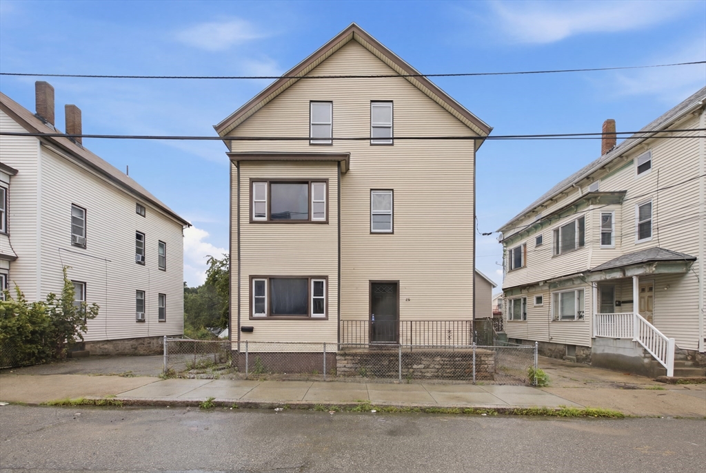34 Danforth Street Fall River, MA 02720 - Photo 1 of 16