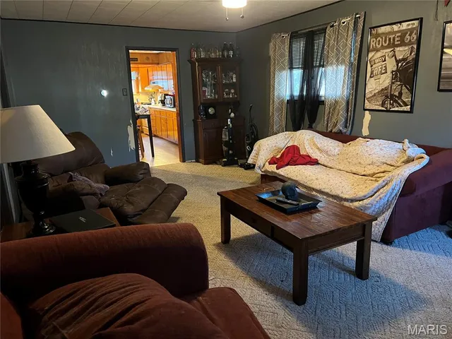 $121,500 | 208 Henrietta Street, Gillespie, IL 62033