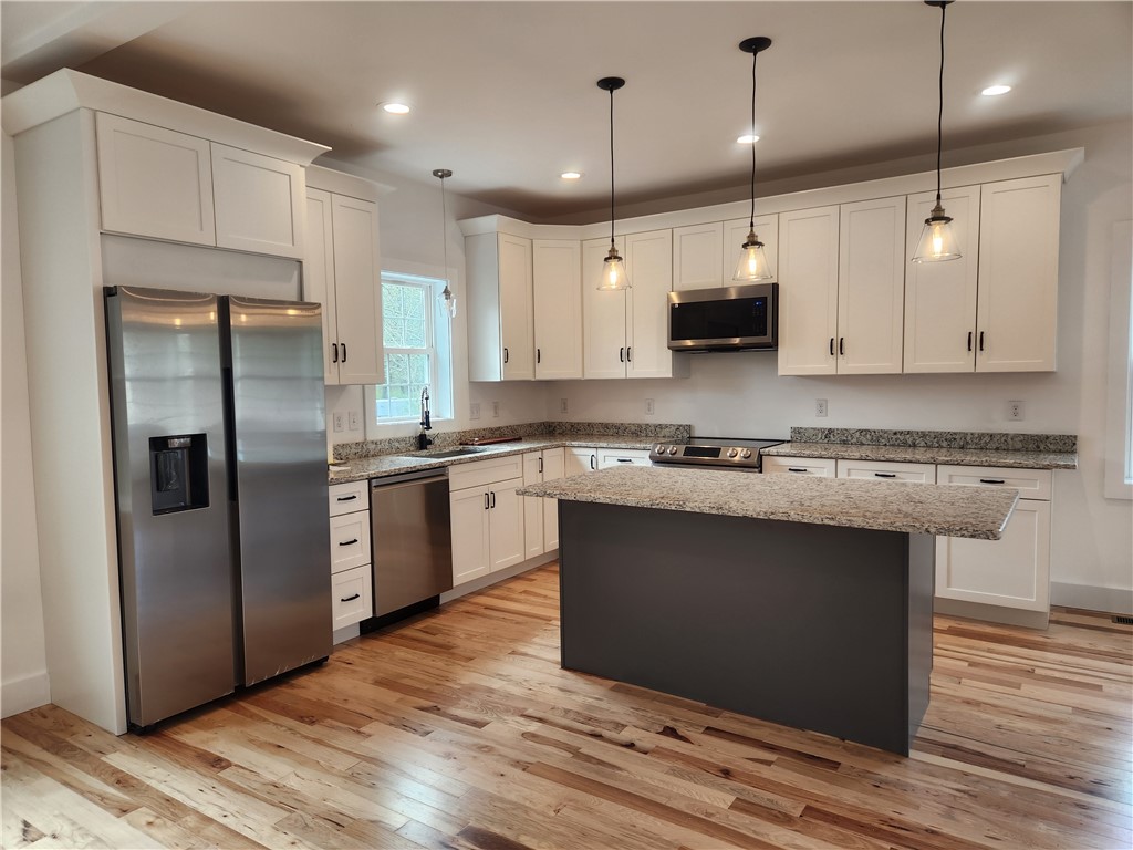 1284 Boston Neck Road Saunderstown, RI 02874 - Photo 14 of 24