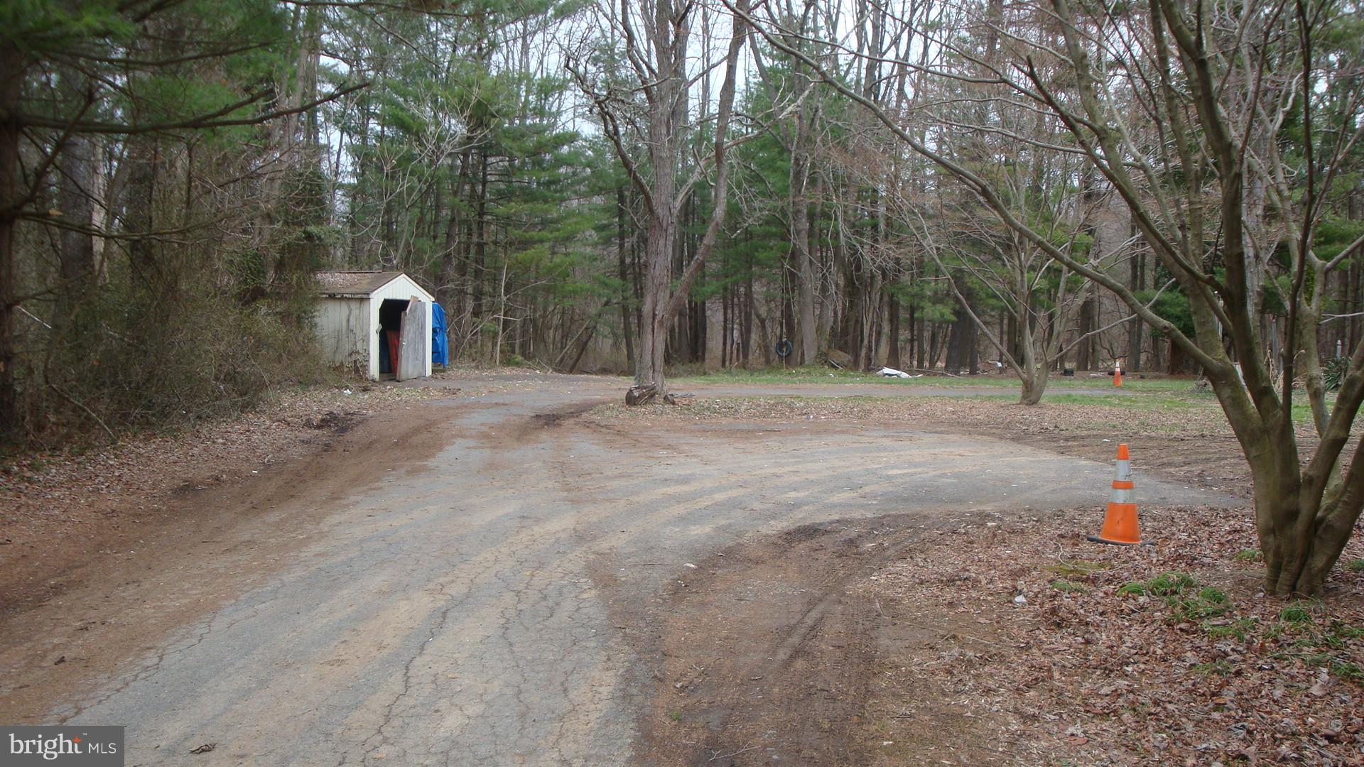 Driveway from road