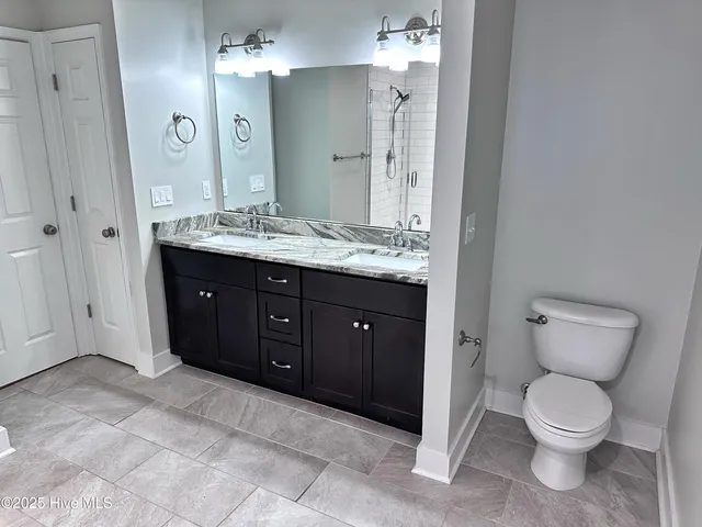 $2,400 | 304 Chisholm Trail, Jacksonville, NC 28546