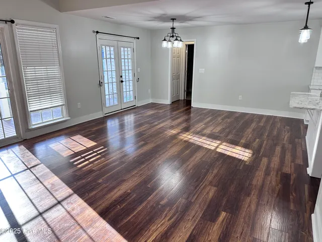 $2,400 | 304 Chisholm Trail, Jacksonville, NC 28546