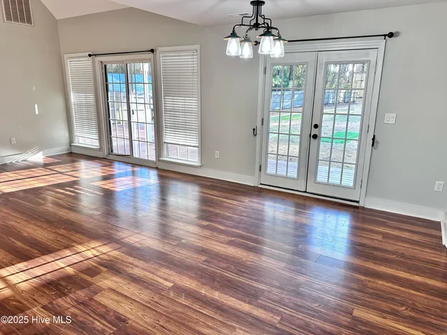 $2,400 | 304 Chisholm Trail, Jacksonville, NC 28546