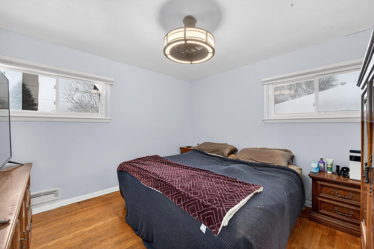 2859 South 66th Street Milwaukee, WI 53219 - Photo 9 of 22 Bed 1