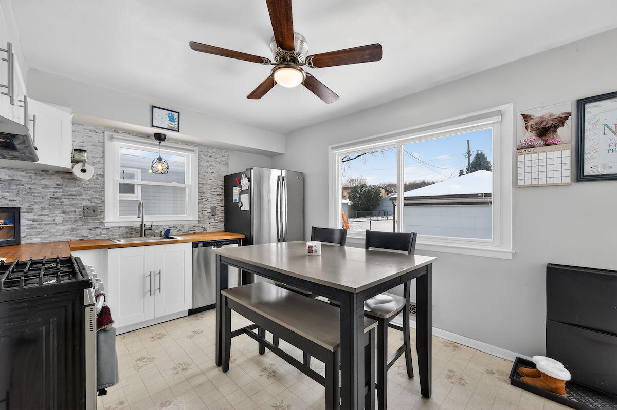 2859 South 66th Street Milwaukee, WI 53219 - Photo 5 of 22 Kitchen