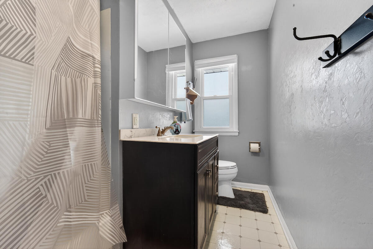 2859 South 66th Street Milwaukee, WI 53219 - Photo 8 of 22 Full Bath